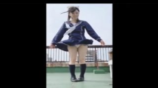 【動画】美少女JKちゃん、強風自撮りでパンチラしてしまい恥ずかしがるｗｗｗ